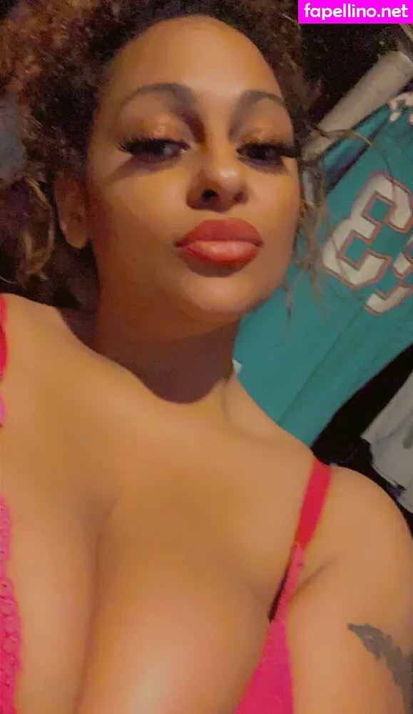 iam.rosehips, lolabooty111122 Nude Leaked OnlyFans Photo #LMwUEdZRDe