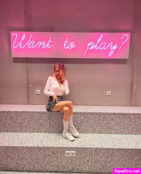 Lolabrain OnlyFans Thumbnail #1z50qvnHyJ