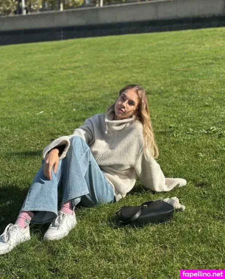 Lolabrain OnlyFans Thumbnail #fVpFxNXCfC