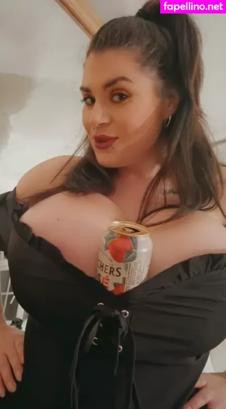 Lolaceline OnlyFans Thumbnail #E4w6spbOfZ