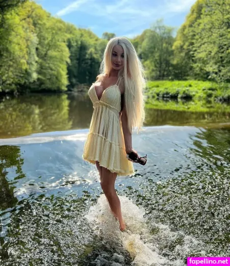 Lolachristina OnlyFans Thumbnail #CP5oTM6UXQ