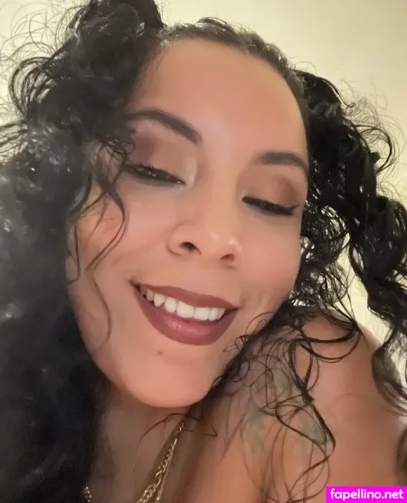 Lolacolombiana OnlyFans Thumbnail #dxwUNfmopS