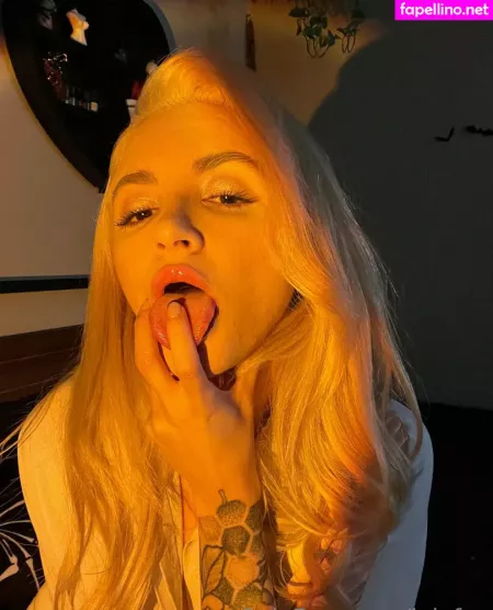 Lolafae OnlyFans Thumbnail #TqeND4pJFr