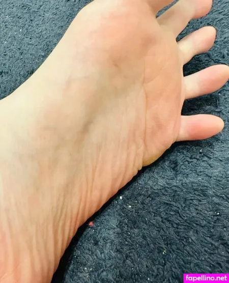 Lolafootx OnlyFans Thumbnail #DEBnm1vCxG