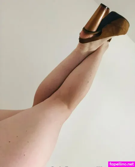 Lolafootx OnlyFans Thumbnail #LuUN5moRFn