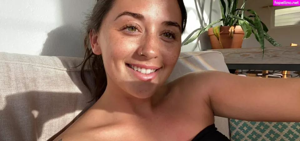Lolahale Xo OnlyFans Thumbnail #eL3DLyKiXu
