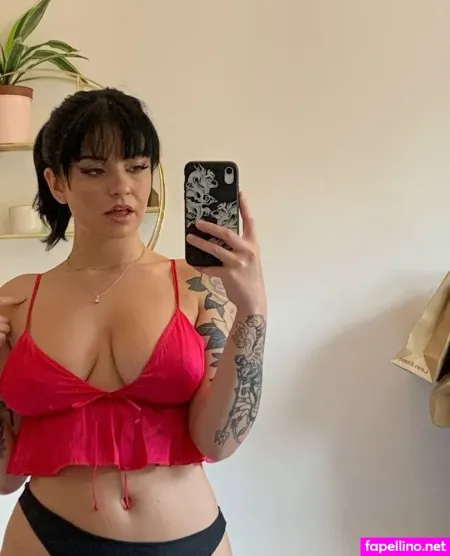 Lolalondon OnlyFans Thumbnail #39yxn1VkWF