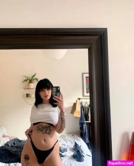 Lolalondon OnlyFans Thumbnail #pDXfUvGDPp