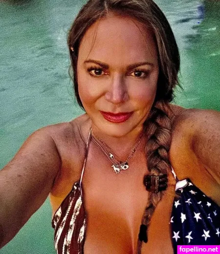 Lolalove20 OnlyFans Thumbnail #9fv0DrQoPg