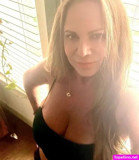 Lolalove20 OnlyFans Thumbnail #HqlEVHJhjA
