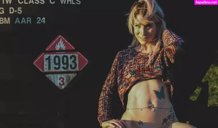 Lolaluxx OnlyFans Thumbnail #uEik03z8JA