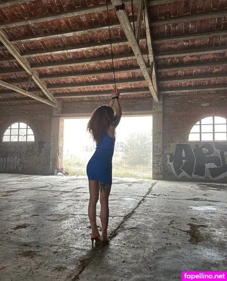 Lolamontez89 OnlyFans Thumbnail #4lhFy3Sf9h