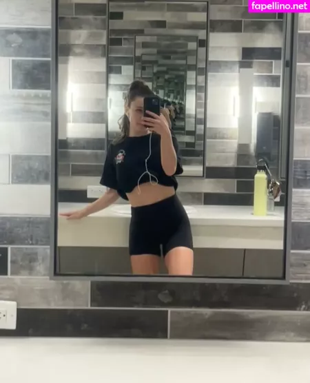 Lolamoves OnlyFans Thumbnail #MwjbKwCW5b
