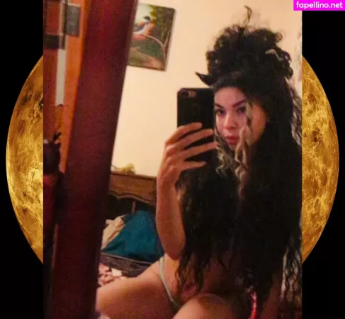 Lolaqueencobra OnlyFans Thumbnail #hXlkD11kzA