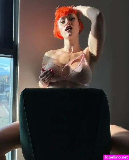 Lolarae29 1 OnlyFans Thumbnail #S01w3VY7mV
