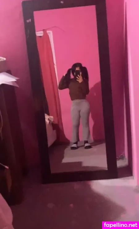 Lolarot OnlyFans Thumbnail #xZq3IqhM81