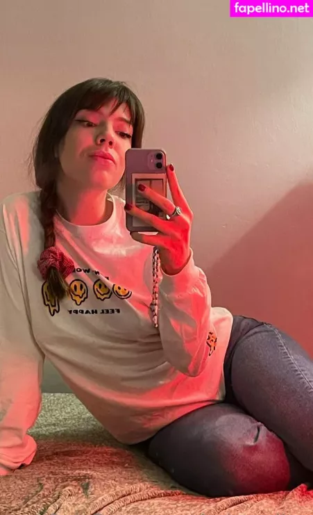 Lolaroycee OnlyFans Thumbnail #94rpvRXzjE