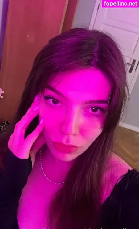 Lolaroycee OnlyFans Thumbnail #U73GZueqmo