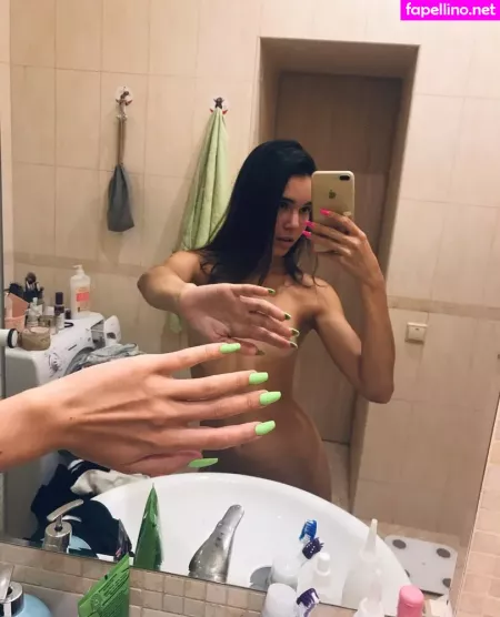 Lolasweetxo OnlyFans Thumbnail #swvKn3jDbh