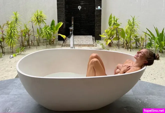 Lolaweippert OnlyFans Thumbnail #A2p05tG7t1