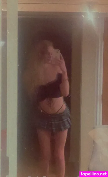 Lolaxbee OnlyFans Thumbnail #QHDWlAIecY