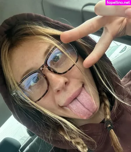 Lolcaughtureye OnlyFans Thumbnail #5w6Kl6ZUKg