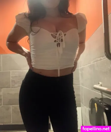 Lolitaa22 OnlyFans Thumbnail #4UchhlKhzg