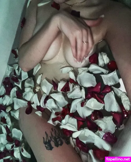 Lollaa8 OnlyFans Thumbnail #pd8L9fhuVE