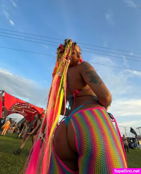 Lollie Lo OnlyFans Thumbnail #5UMUfaHYSO