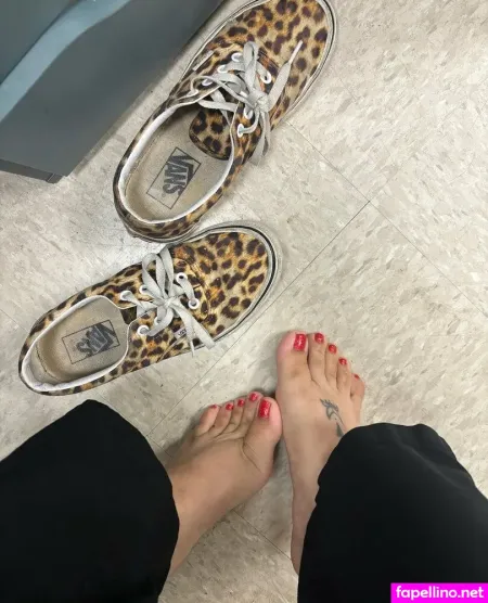 Lollipoptoes2025 OnlyFans Thumbnail #LoahygGwAG