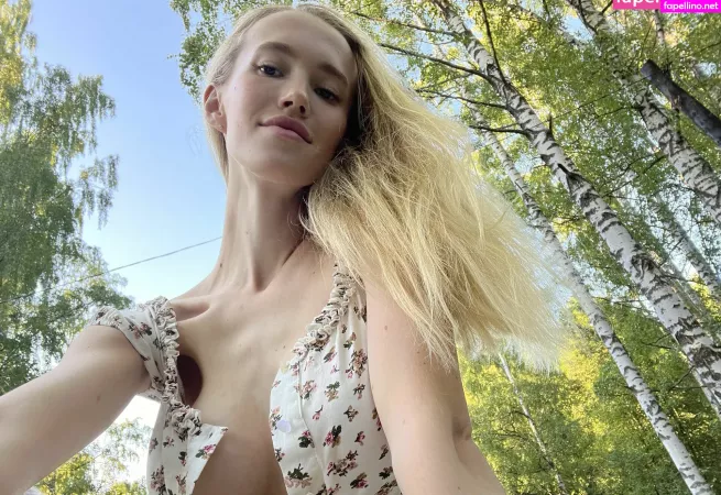 Lolly Bella OnlyFans Thumbnail #t34UP9MxIh