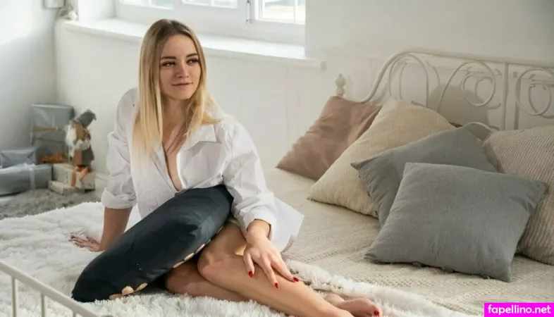 Lolly Jully X OnlyFans Thumbnail #csdHiU2UVP