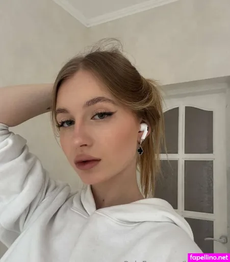 Lolly Kinks OnlyFans Thumbnail #07bzQVWsla