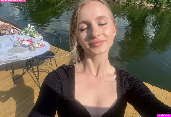 Lolly Kinks OnlyFans Thumbnail #D0SsnzIQsy