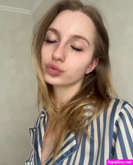 Lolly Kinks OnlyFans Thumbnail #p7oRX9iwqf