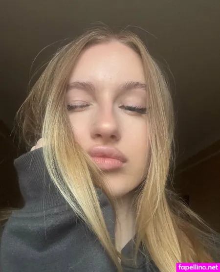 Lolly Kinks OnlyFans Thumbnail #qBUSiJDGjj