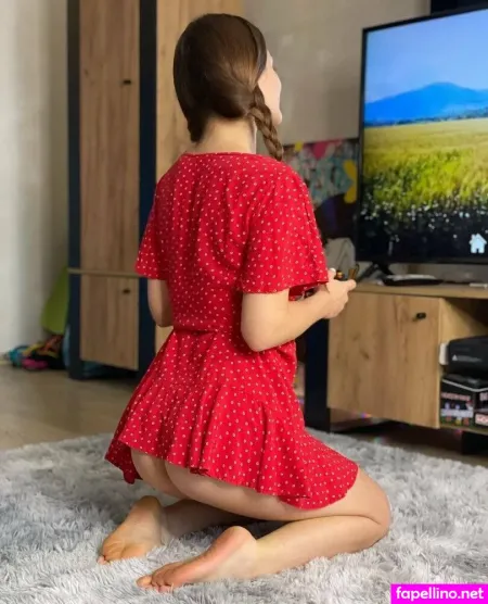 Lolly Mira OnlyFans Thumbnail #MUGWOPMEGi
