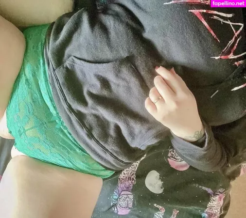 Lollydreadfulfree OnlyFans Thumbnail #Qr1YzTvnbA