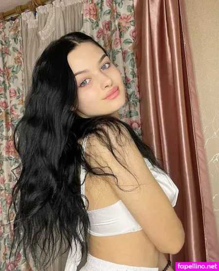 Lollyvioleta Main Profile Photo