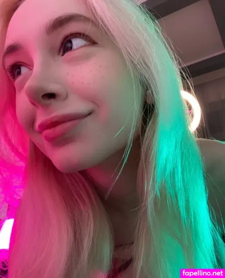 Loly Nebel OnlyFans Thumbnail #NPYoHwiNR7