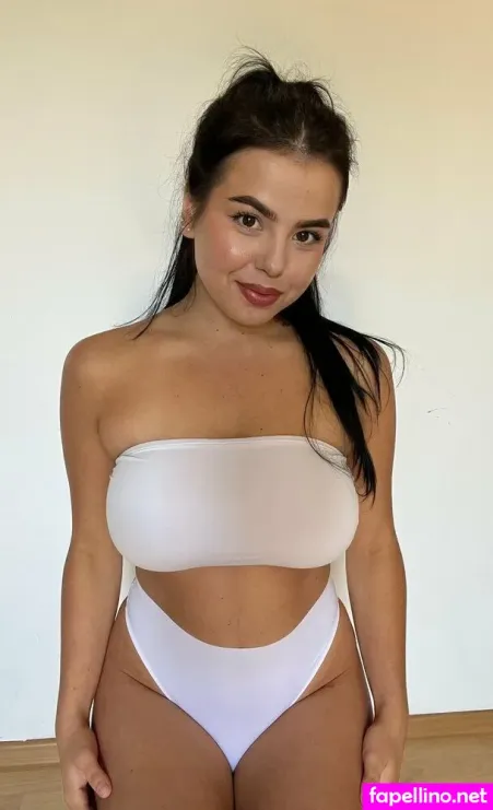 Lolymaya Main Profile Photo