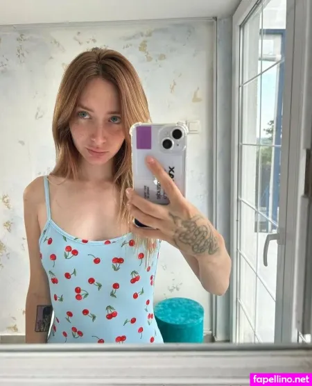 Lolynebel Free OnlyFans Thumbnail #HJNyS2F0V7