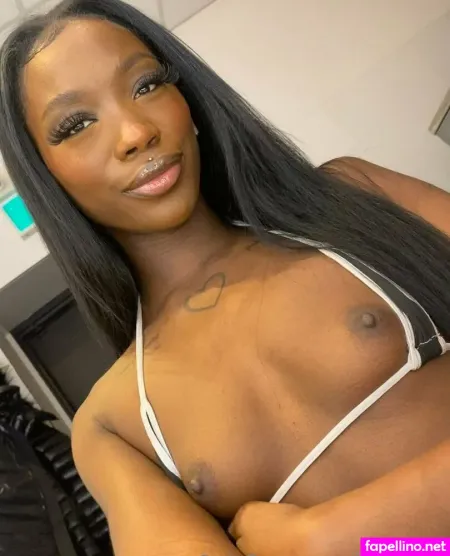 Lomlzara OnlyFans Thumbnail #utVmjOFXbK