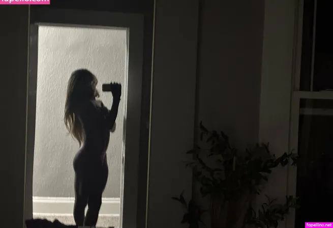 Londyndollll OnlyFans Thumbnail #iHT6YqTd5K