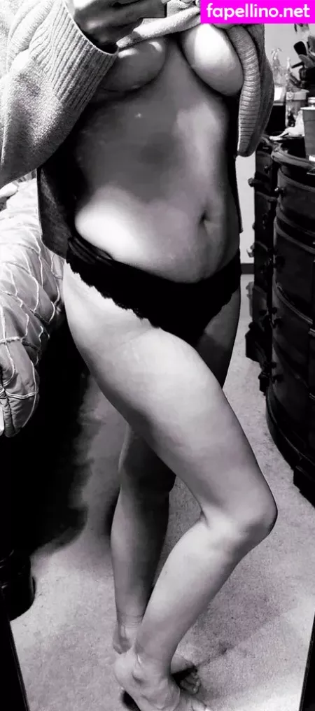 Lonelymommaof2 OnlyFans Thumbnail #p4gJk67gNX