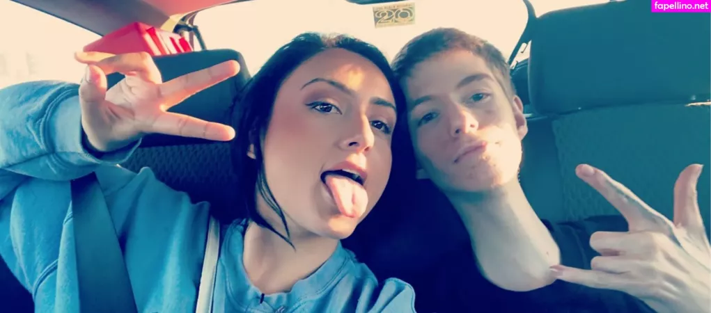 Long Neck OnlyFans Thumbnail #1GMDlPJXEd