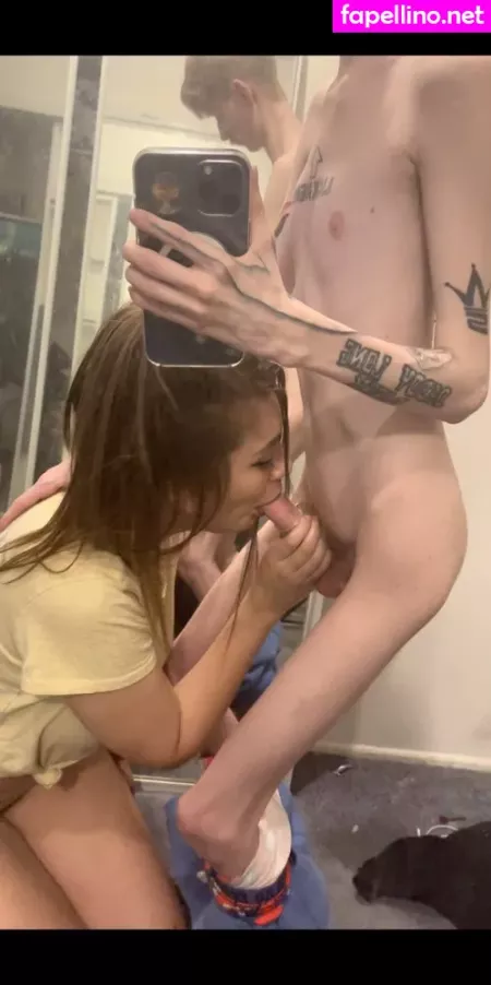 Long Neck OnlyFans Thumbnail #OCx5mbEfBO