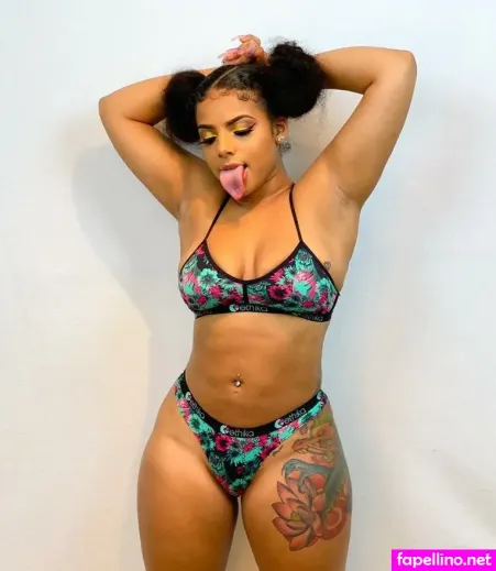 Long Tongue Fetish OnlyFans Thumbnail #YbpUUHgKOD