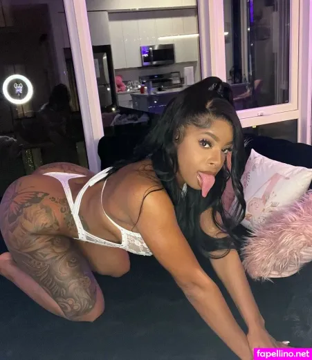 Long Tongue Fetish OnlyFans Thumbnail #dIPSW0HX0i
