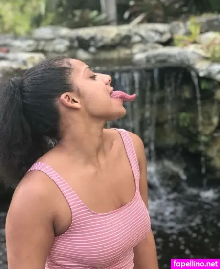 Long Tongue Fetish OnlyFans Thumbnail #hYvUc8x2Pe